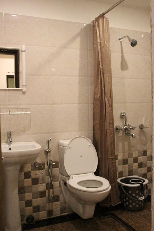 בובנשוואר Venus Inn מראה חיצוני תמונה